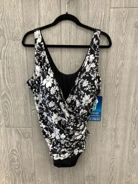 Black Swimsuit Clothes Mentor, Size 3x