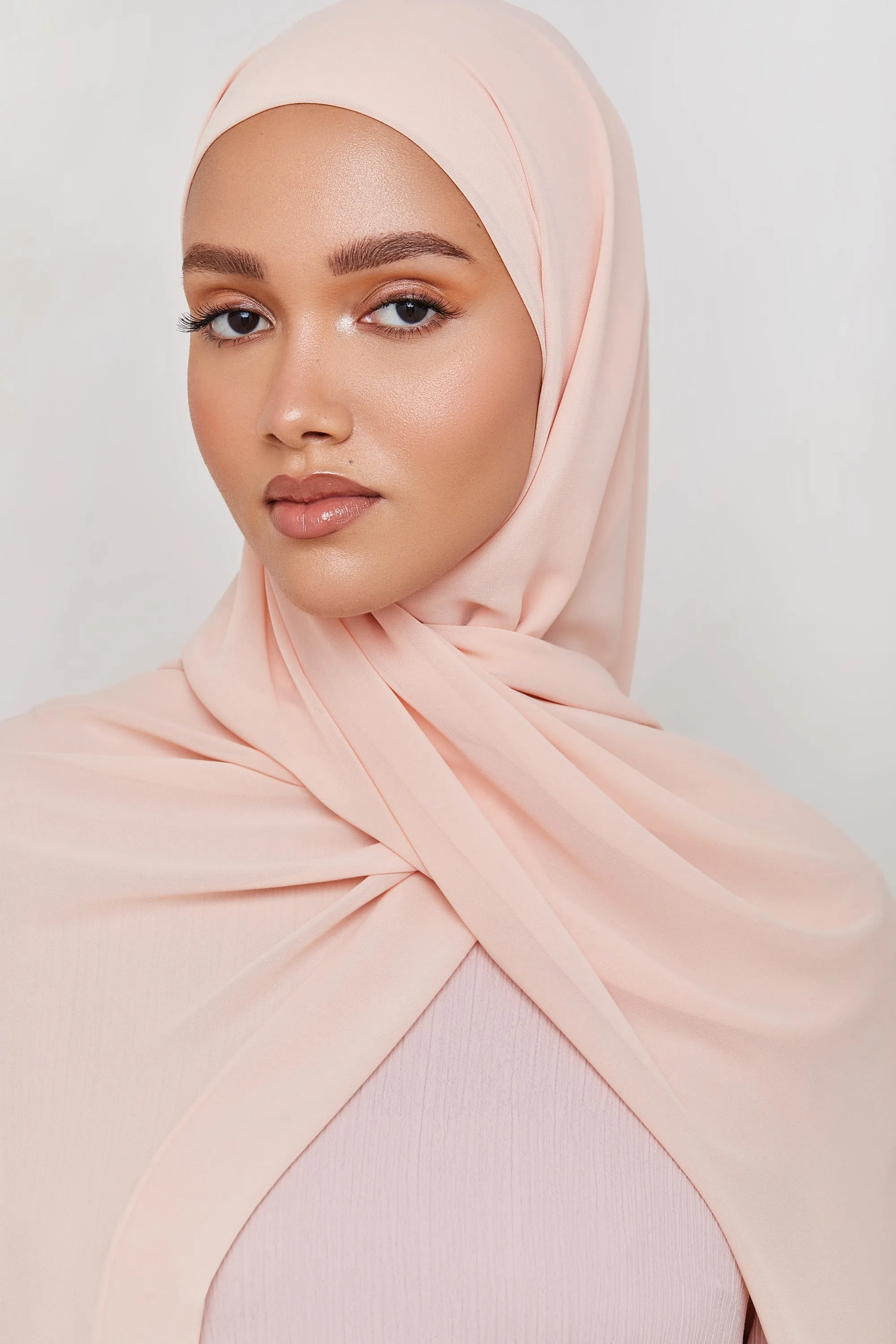 Chiffon LITE Hijab - Almost Apricot