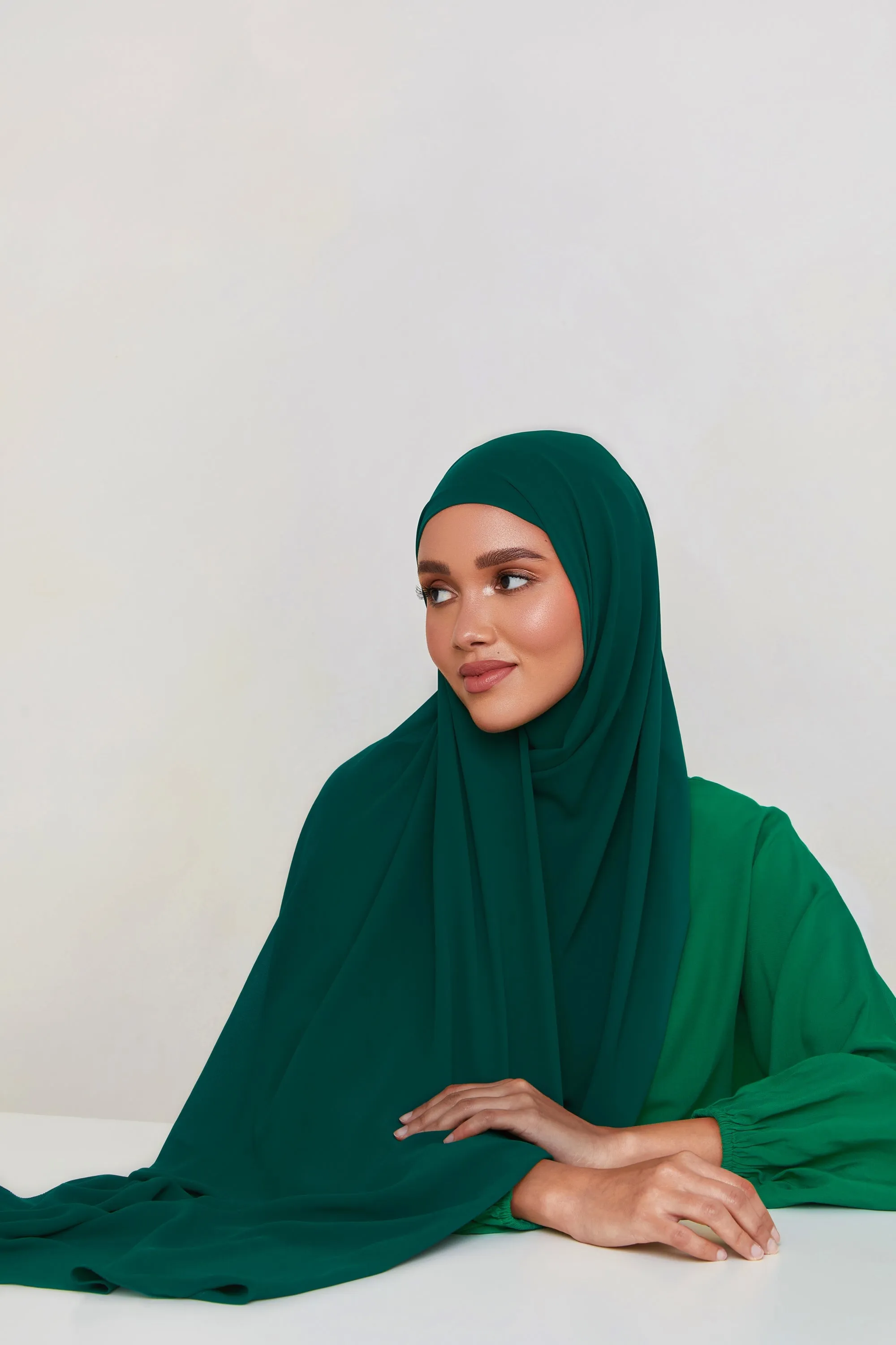 Chiffon LITE Hijab - Aventurine Green