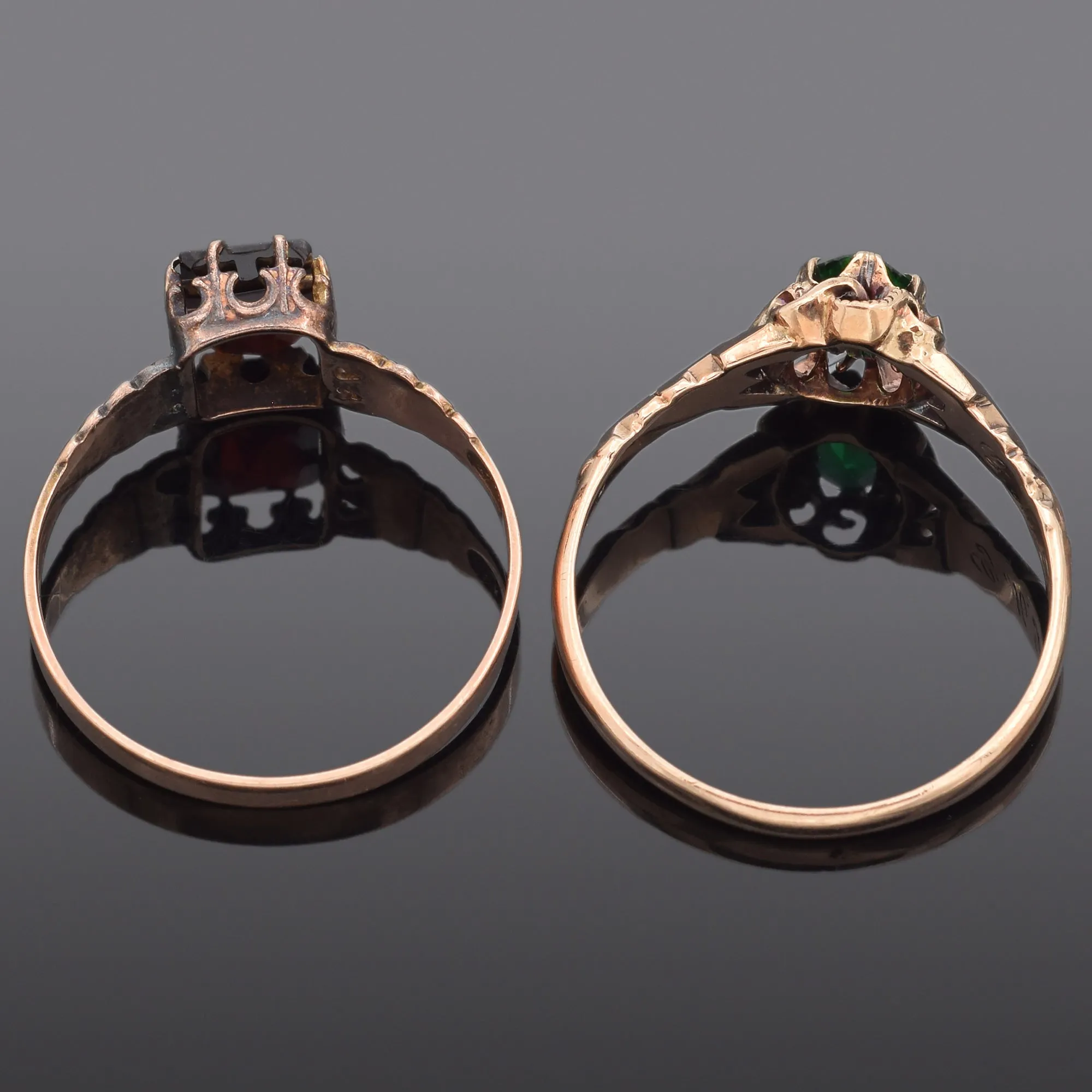 Lot of 2 Antique 10K Yellow Gold Garnet & Emerald Band Rings Size 6 & 6.75