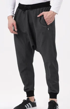 QL Onyx UP Relaxed Joggers in Carbon Black